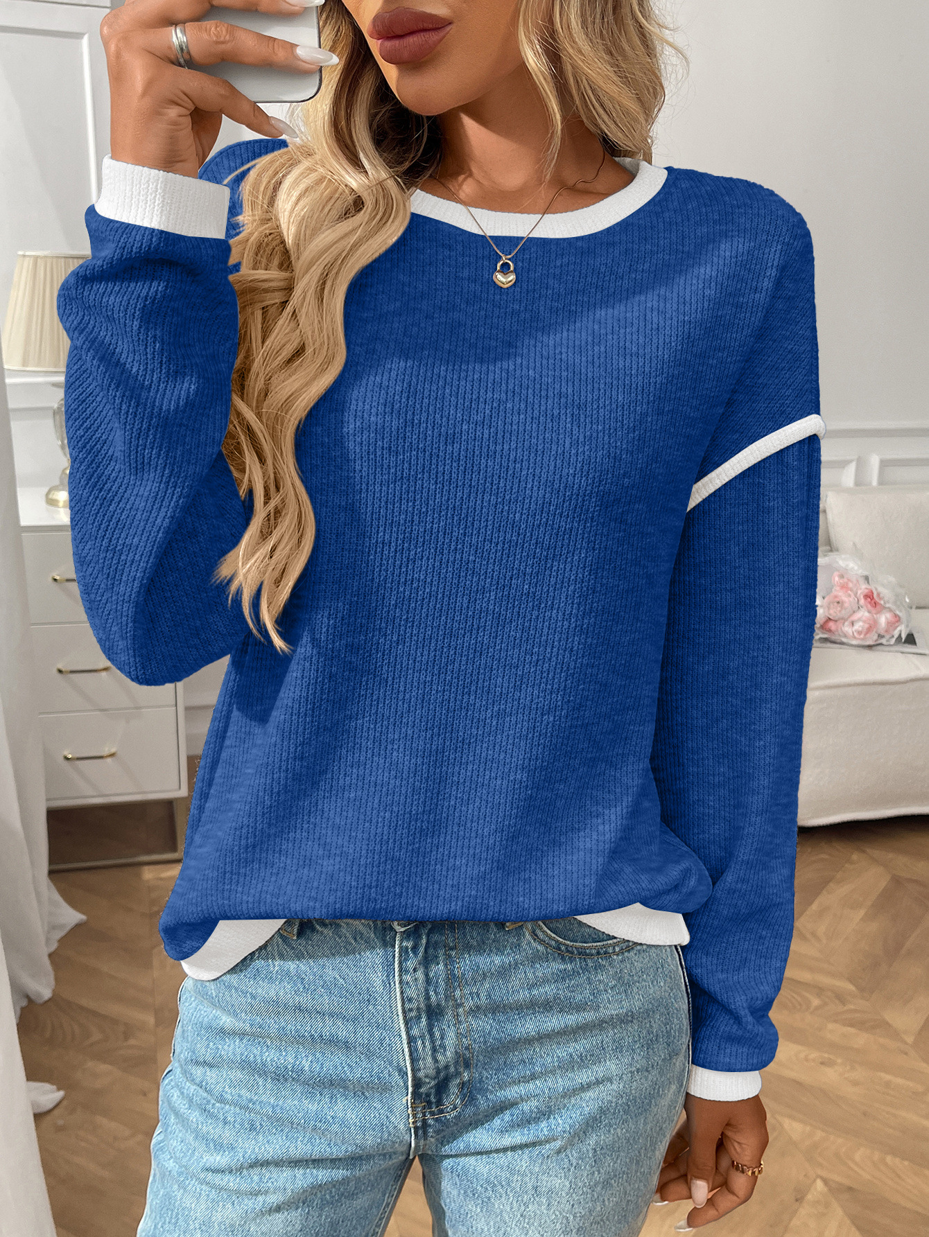 Women's Casual Oversized Off Shoulder Sweater - Image 3